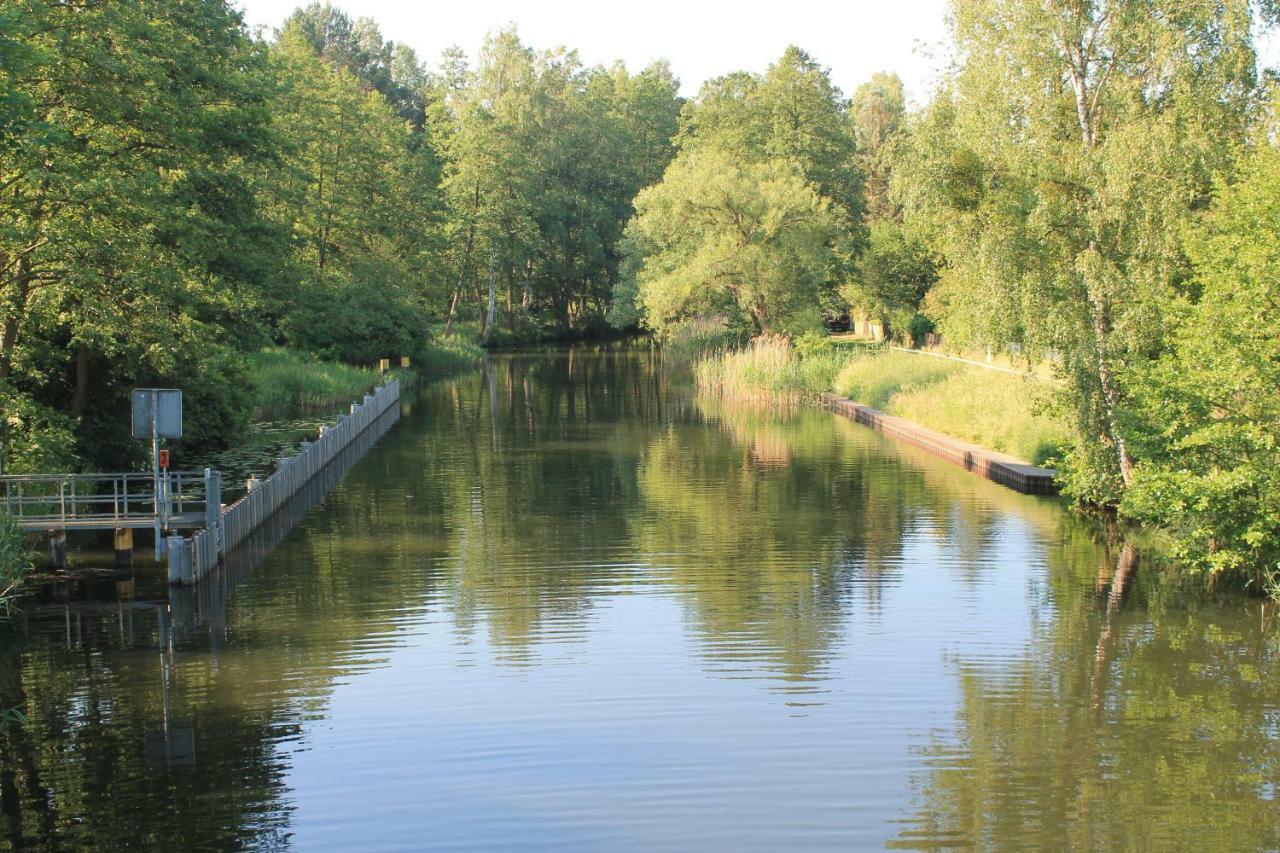Ferienappartement Am See II Im Biospharenreservat Schorfheide Bagian luar foto