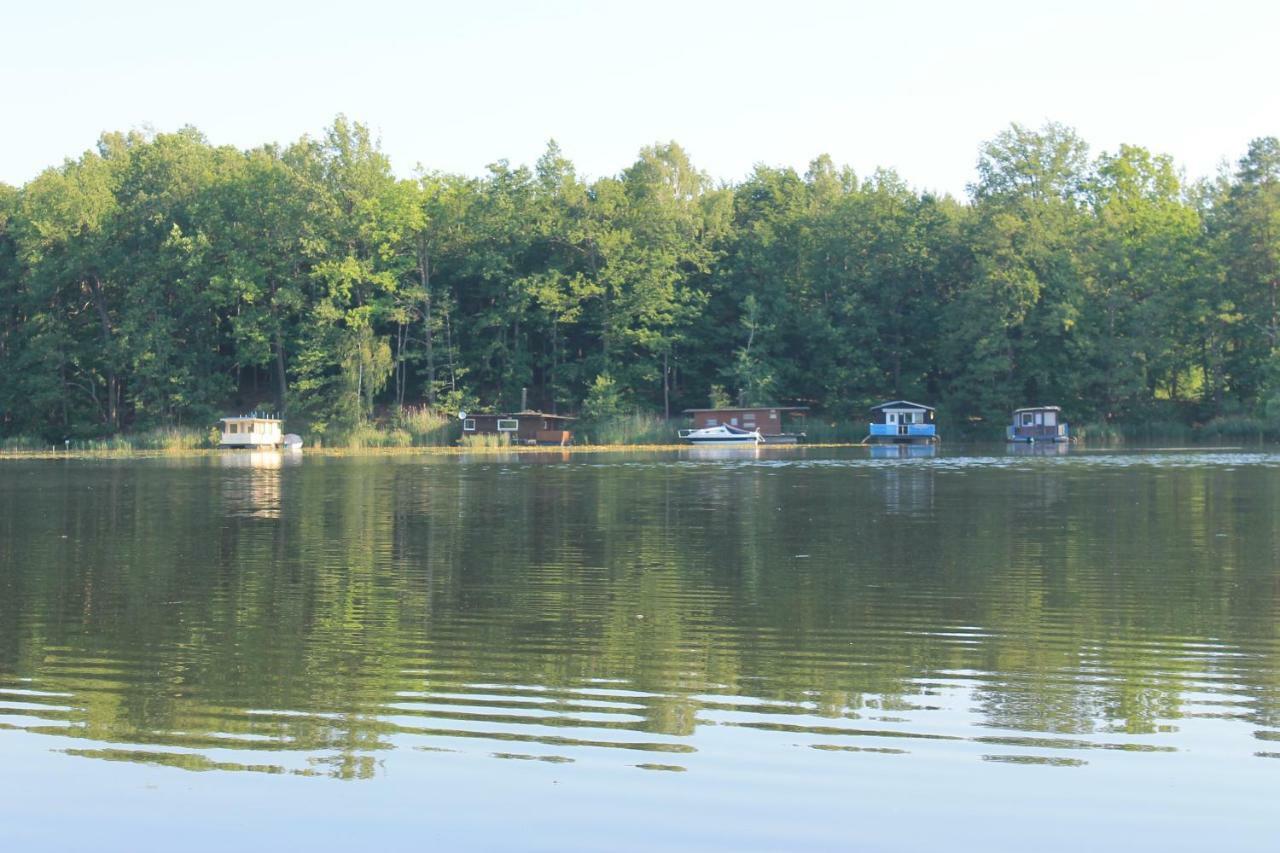 Ferienappartement Am See II Im Biospharenreservat Schorfheide Bagian luar foto